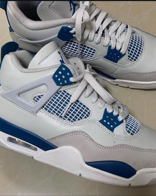 NIKE AIR JORDAN 4