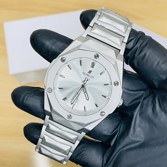 Hublot Premium Watch - Luxury Diamond Cut Chain